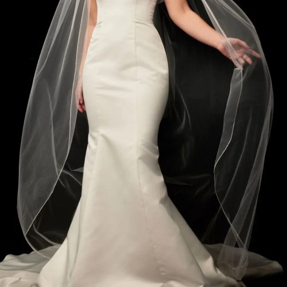 White Chapel Length Veil with Pencil Edge NWT - Picture 5 of 6